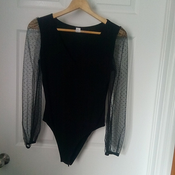 NWOT WDIRARA Bodysuit - Picture 5 of 8